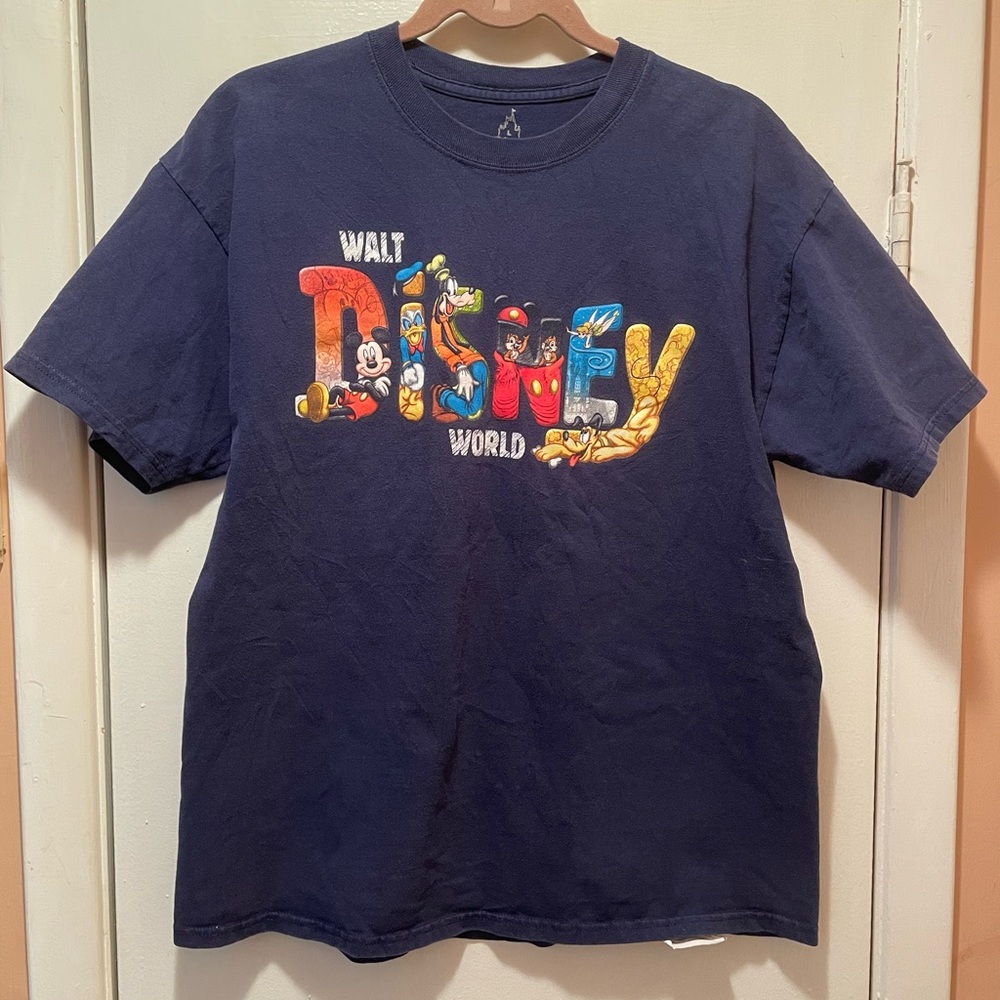 Walt Disney World Mickey & Friends Navy Character Tee Adult Large L Hanes
